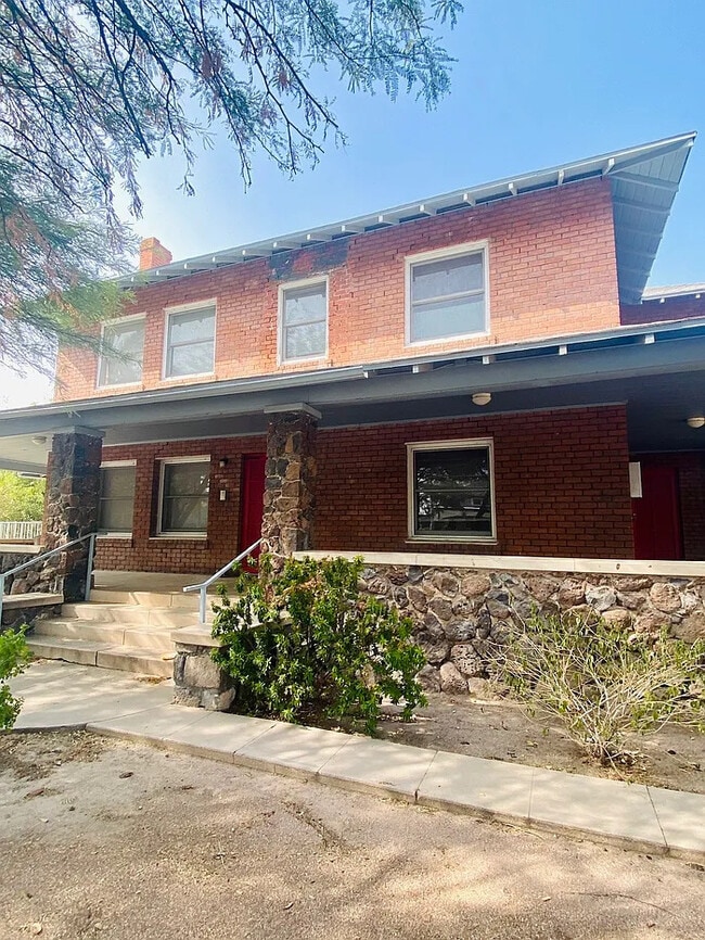 Photo - FOR RENT Unit 1