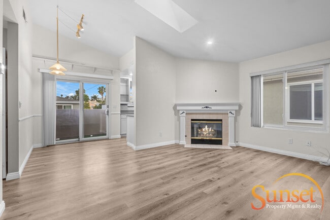 Building Photo - 4365 Louisiana St