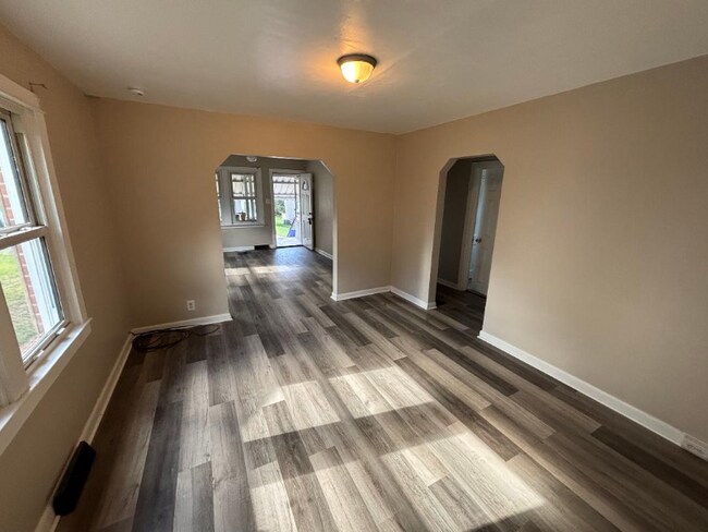 Photo - 436 Action St