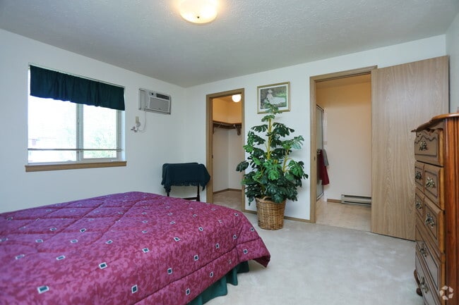Cedar Chateau Estates