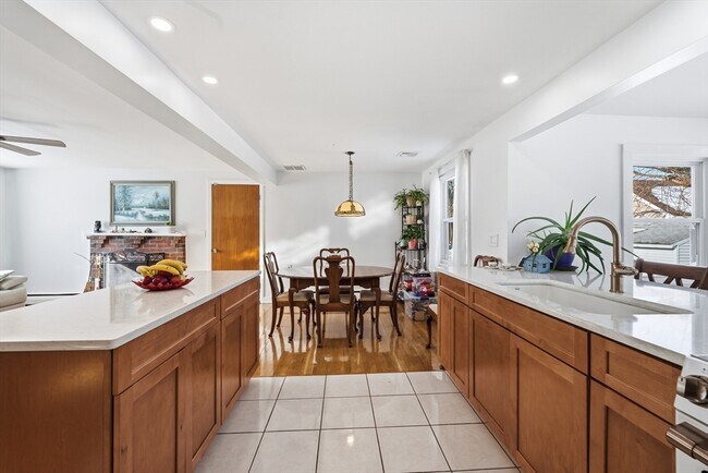 Photo - 11 Hillcrest Ave