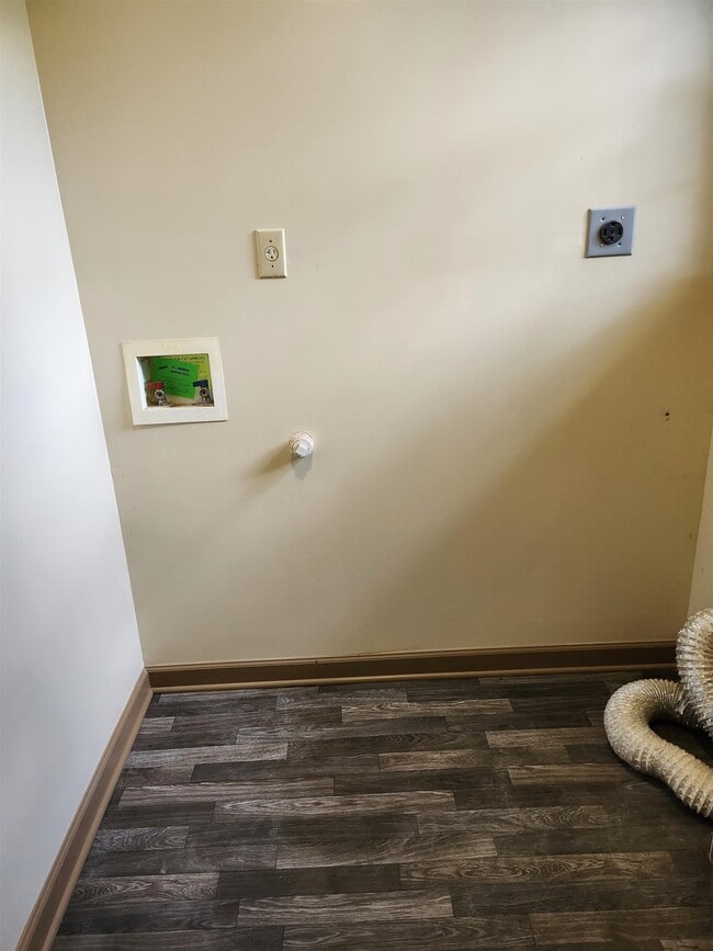 Photo - 1548 Pillow St
