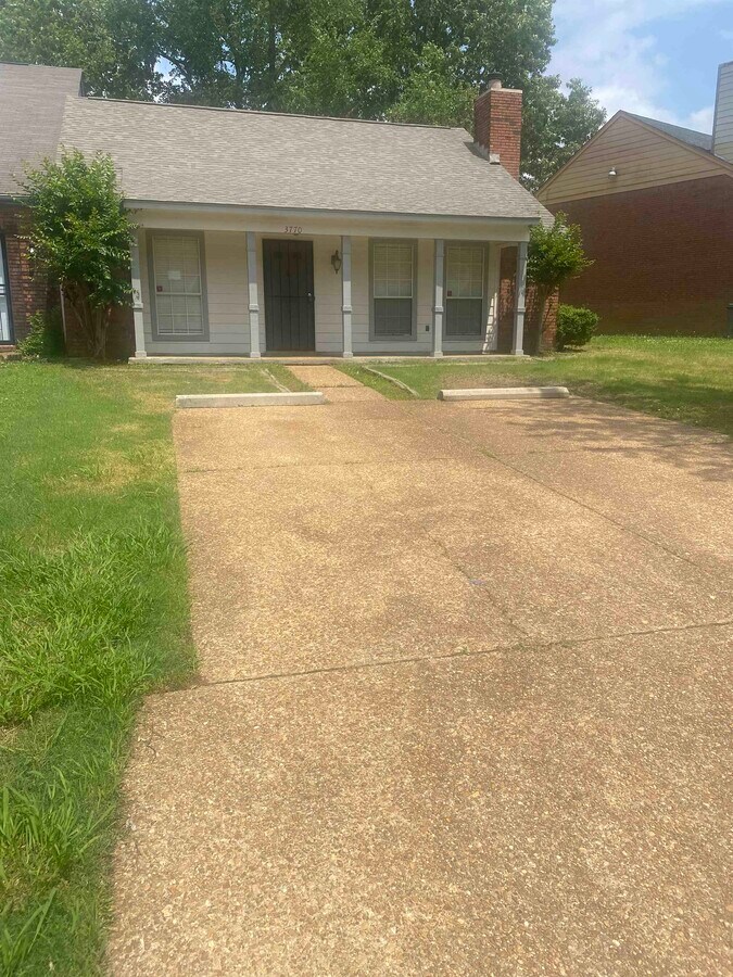 Photo - 3770 Deer Forest Dr House