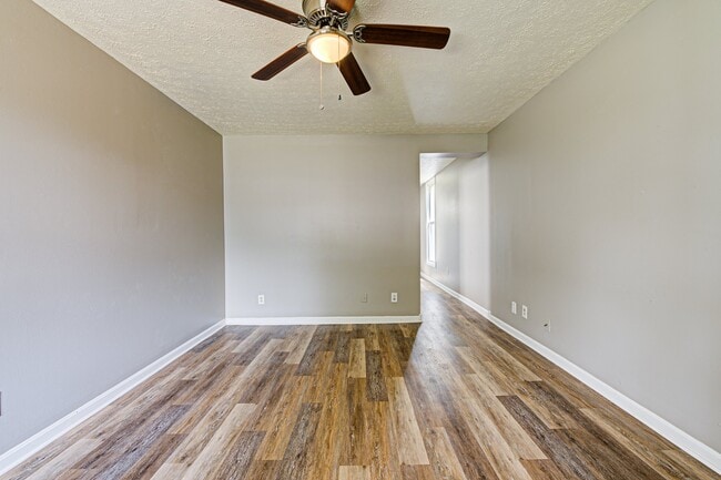 Photo - 1307 E Market St
