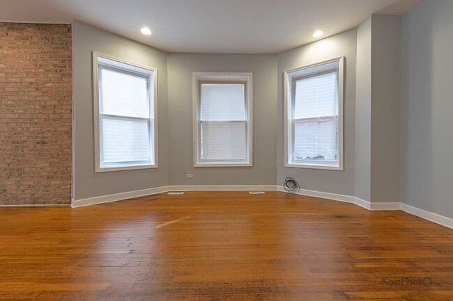 Photo - 7750 S Saginaw Ave Unit 1