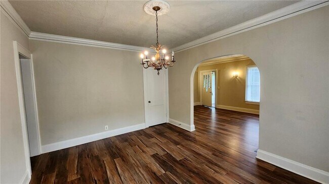 Photo - 1029 Katherwood Dr SW