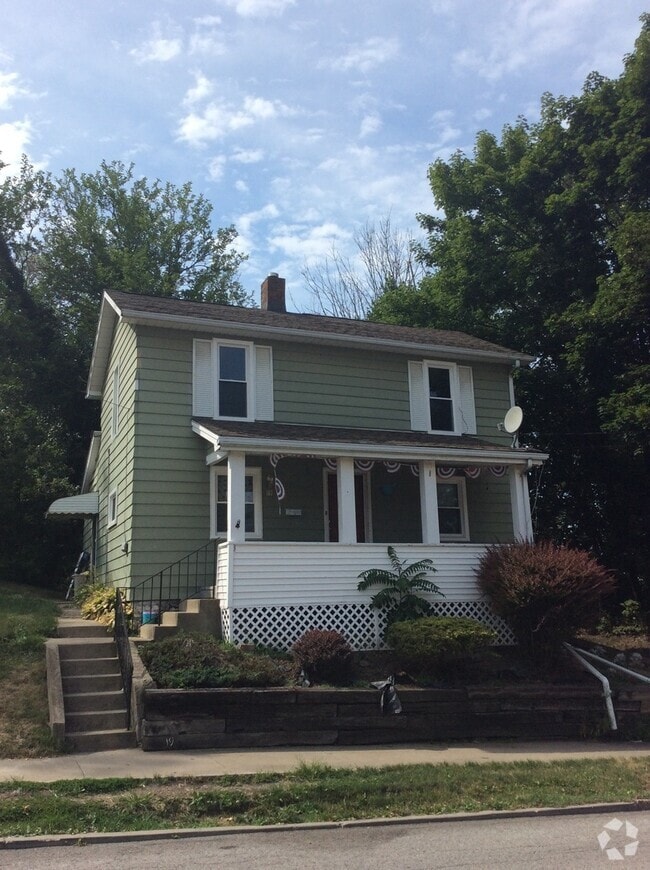 Building Photo - STRUTHERS 3 BEDROOM/1 BATH Rental