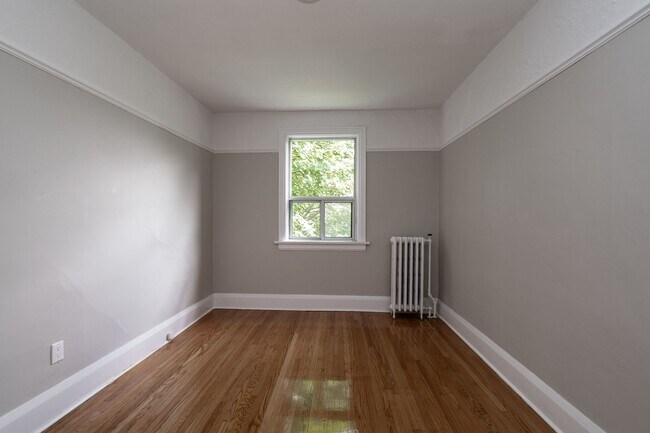 143 Arlington Ave Unit 19