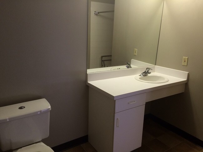 Photo - 183 Jewett Pky