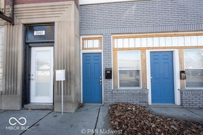 Photo - 5045 E 10th St