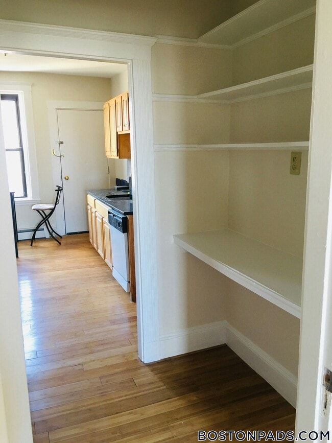 Photo - 1680 Commonwealth Ave Unidad 4