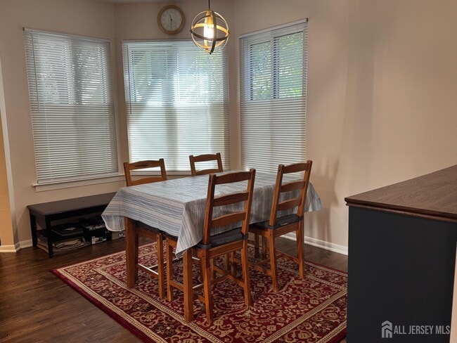 Photo - 1135 Schmidt Ln