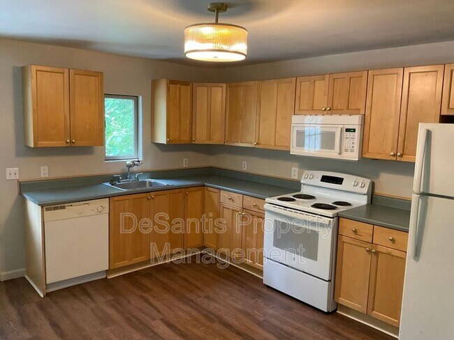 Photo - 168 Center Ave Unit 1