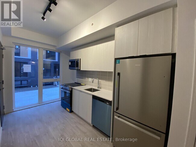 Photo - 12 Clonmore Dr