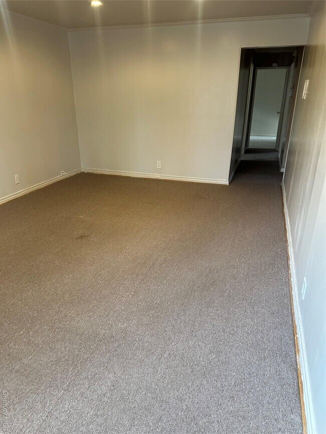 Photo - 194-41 Nashville Blvd