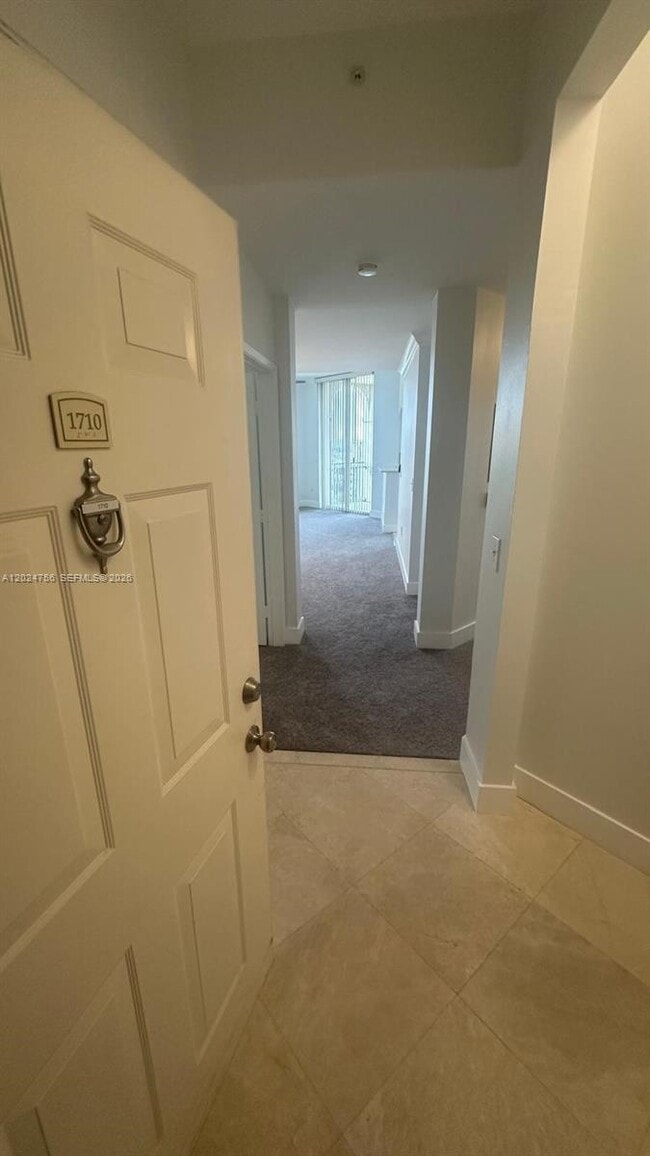 Building Photo - 520 SE 5 Ave Unit 1710