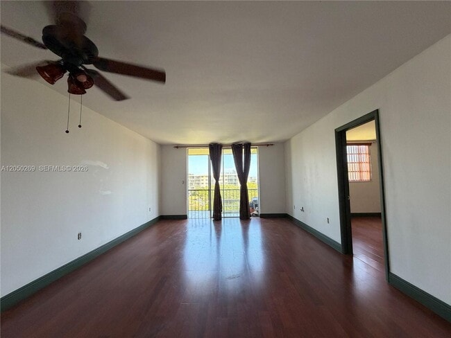 Photo - 2851 Leonard Dr Unidad J511