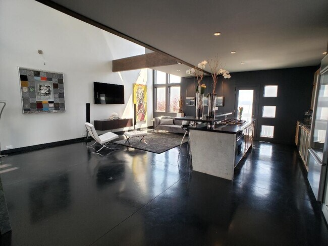 Photo - Professionally Designed Modern Loft In Oak...