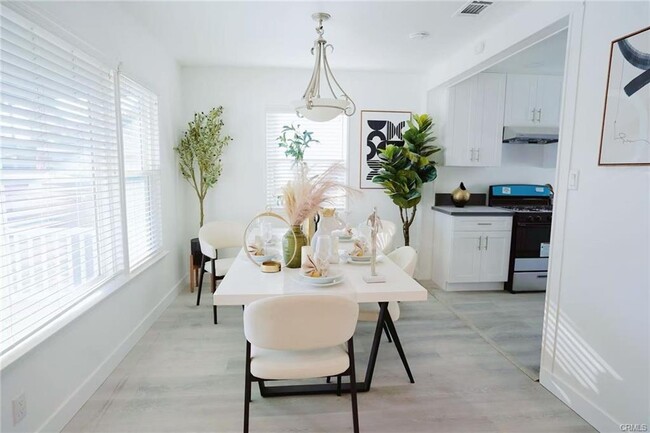 Photo - 3813 W 173rd St