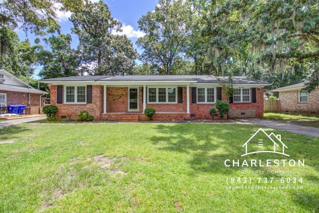 Building Photo - 816 E Estates Blvd Unit A