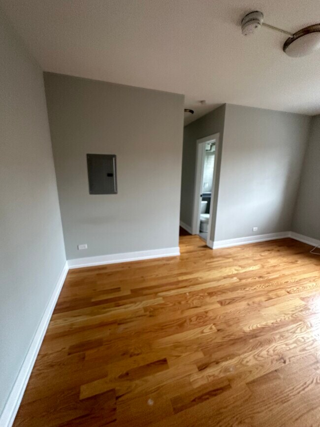 910 W George St Unidad STUDIO