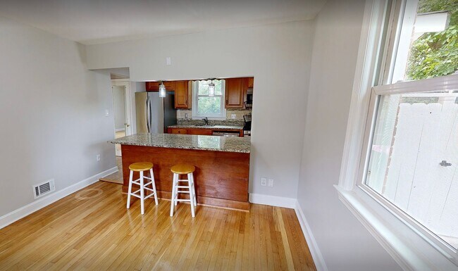 Photo - 2410 Dexter Ave