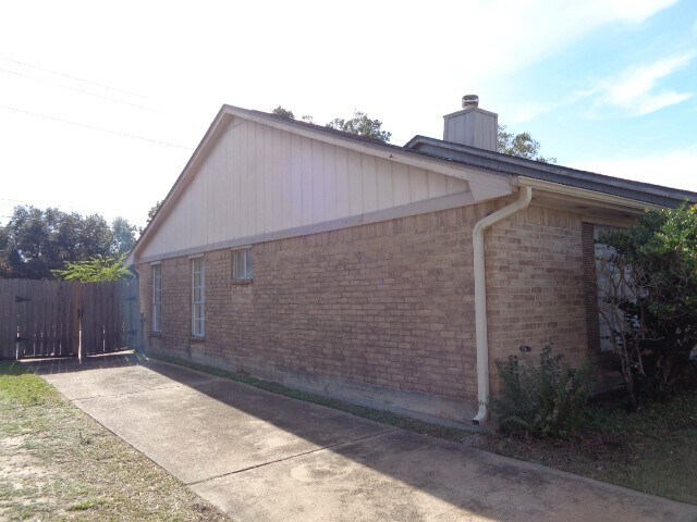 Photo - 19411 Lazy Valley Dr