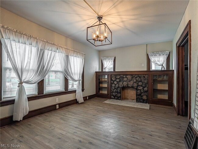 Photo - 1268 Pondview Ave Unit A