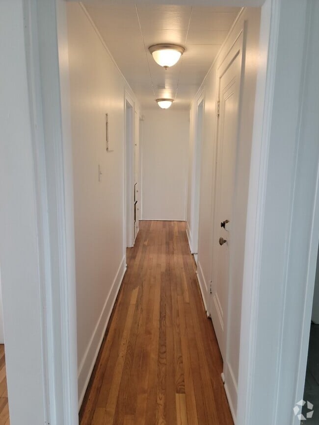 Building Photo - 3998 Haverhill St Rental