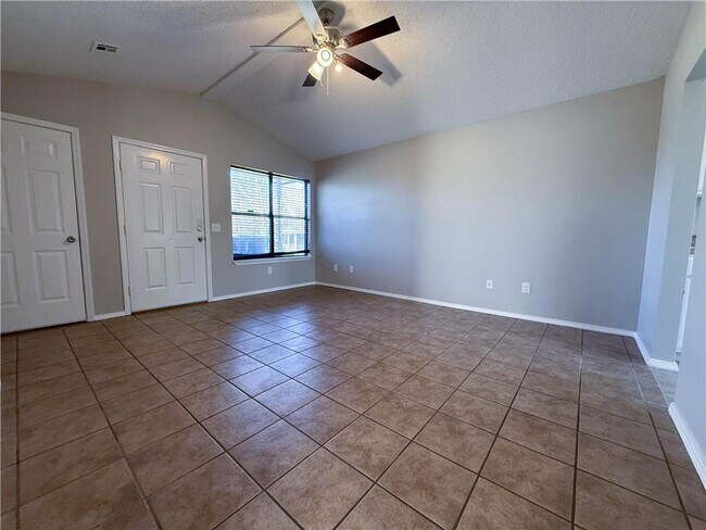 Photo - 1214 NE Monroe St