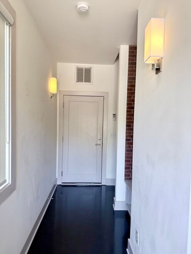 Photo - 1117 Summit Ave