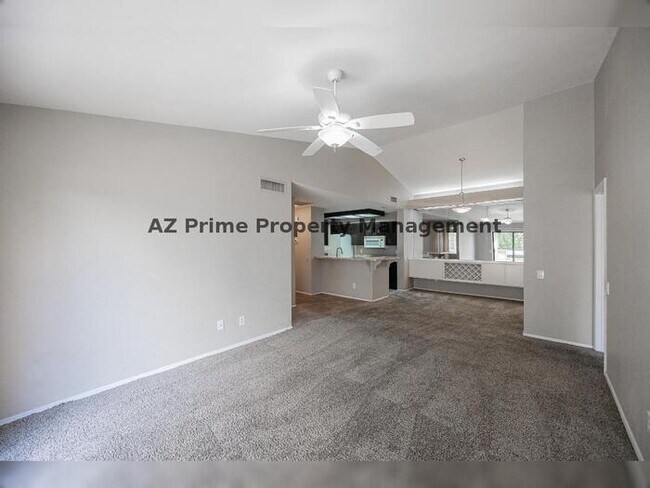Photo - 2035 S Elm St