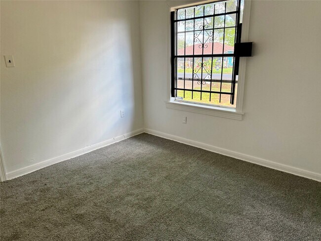 Photo - 5326 Wenda St