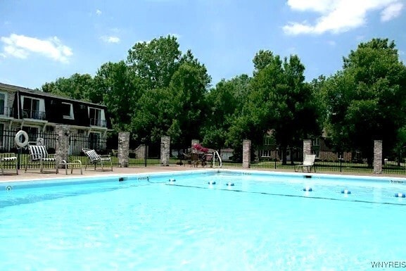 Photo - 151 Peppertree Dr