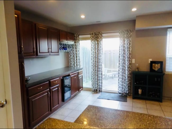 Photo - 1100 Merrimar Cir N Unit B