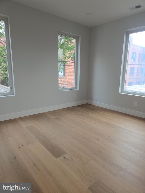 Photo - 3215 Mt Pleasant St NW Unidad 201