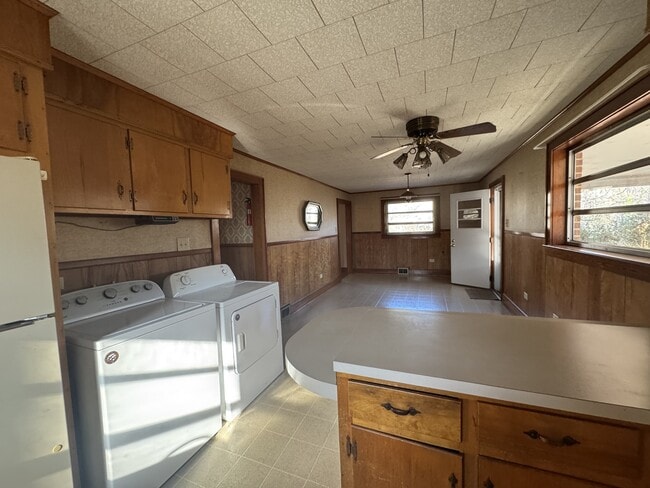 Photo - 5804 Elkin Hwy