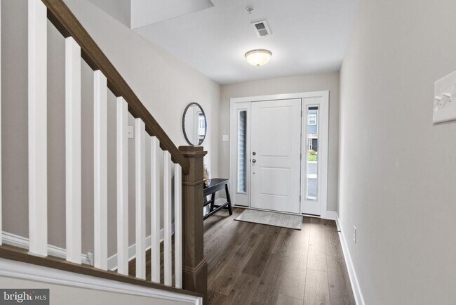 Photo - 105 Higher Rock Ct