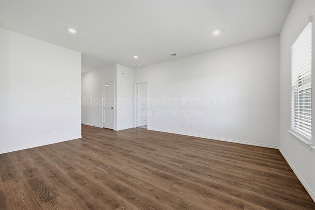 Photo - 3311 Brookstone Dr