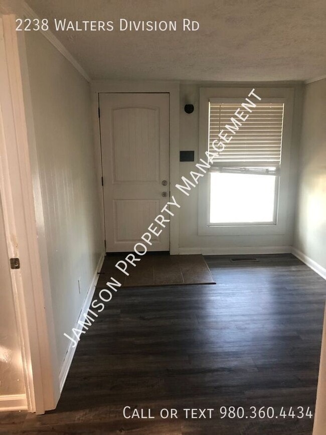 Photo - 2238 Walters Division Rd