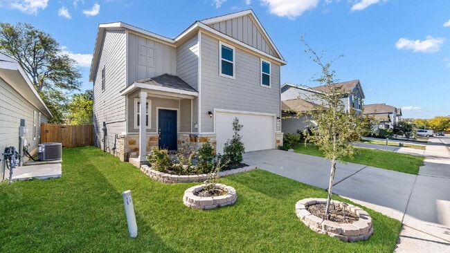 Building Photo - 4422 Chandler Rd Unit 8