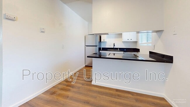 Building Photo - 445 Nelson Ave Rental