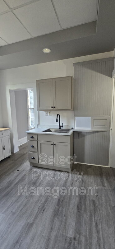 Photo - 223 W Woodland Ave Unit #1