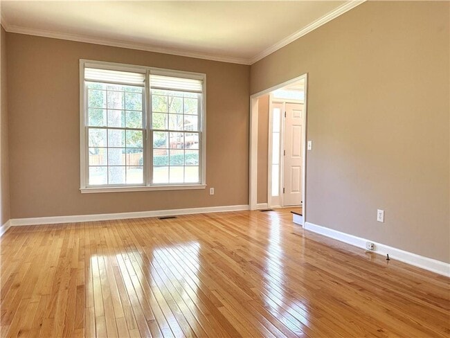 Photo - 4402 Fairecroft Terrace