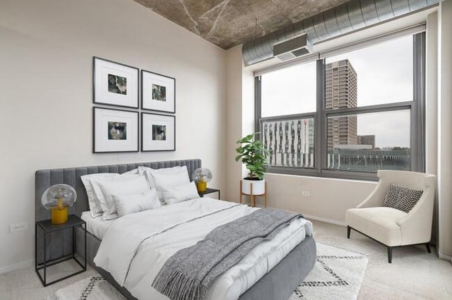 Photo - 933 W Van Buren St Unit 516