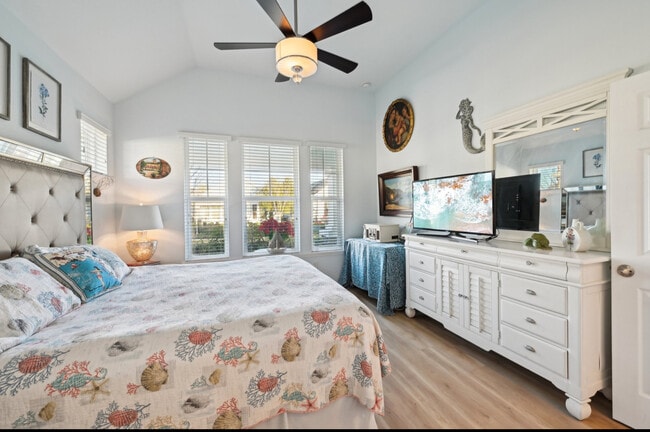 Photo - 22 Charter Cir