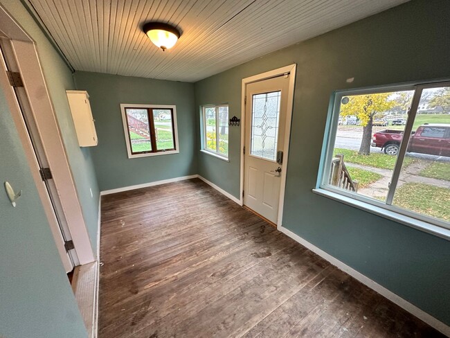 Photo - Cute 3 bed 2 bath House Available Now!
