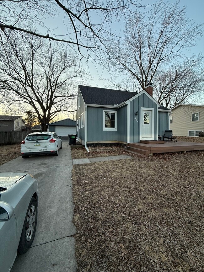 Photo - 217 Dotson Dr