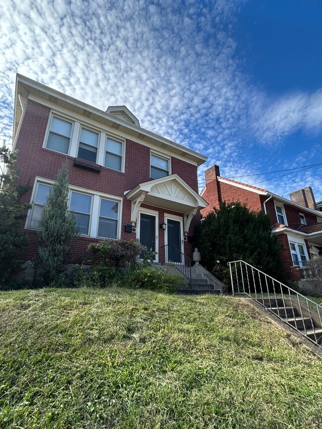 Photo - 376 S Evaline St