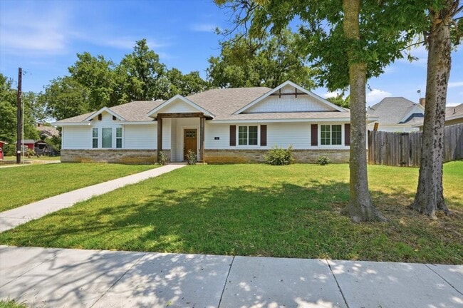 104 S Jordan St